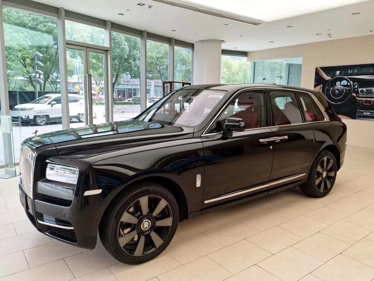 2020新款劳斯莱斯库里南气派大气非凡品质