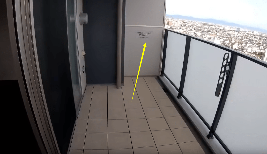 公共楼道出现问题或被阻挡,日本住户也可以从这里逃生