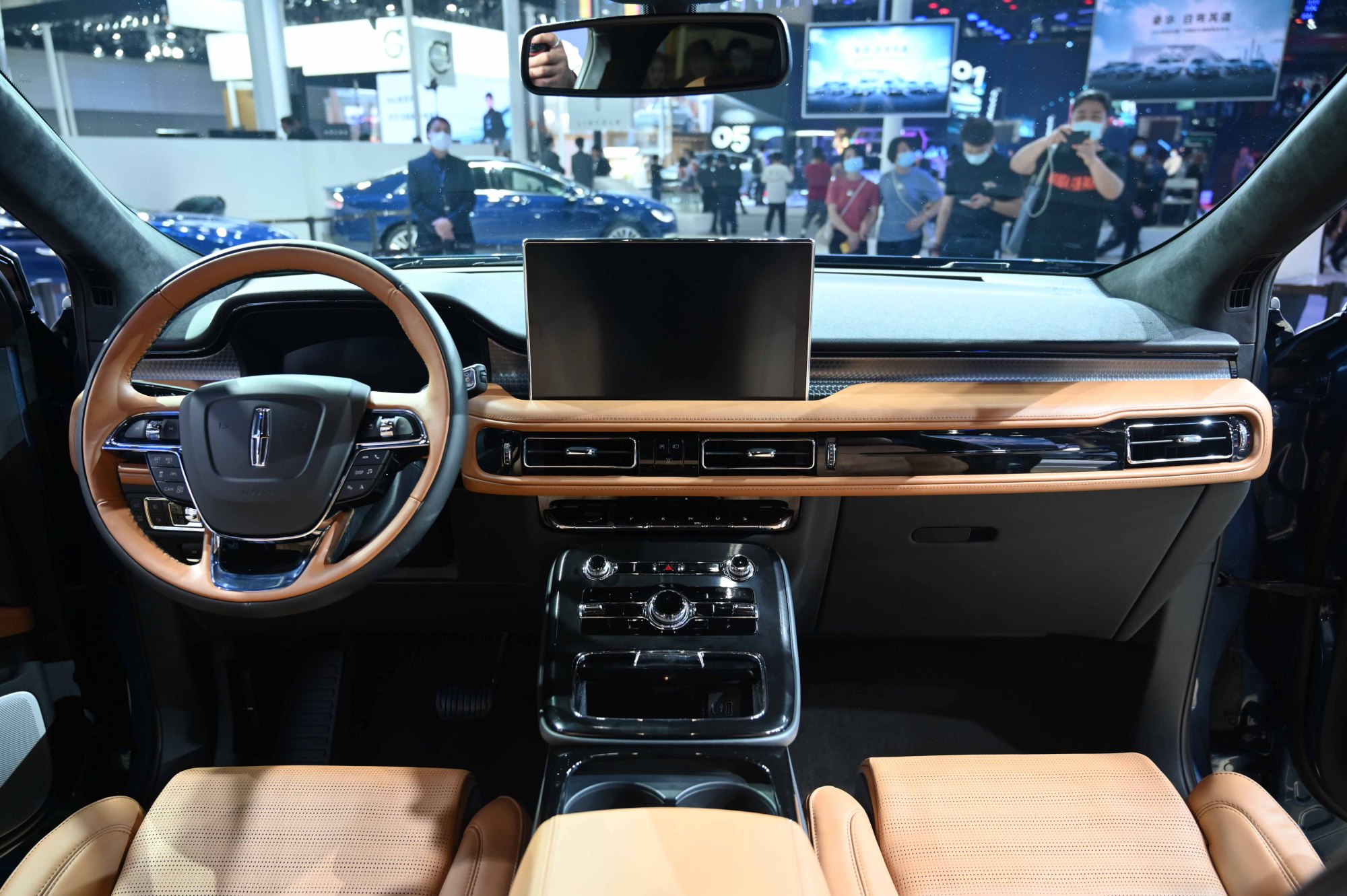 配备2.7t v6发动机,内饰更加豪华,林肯又一款诚意车来了