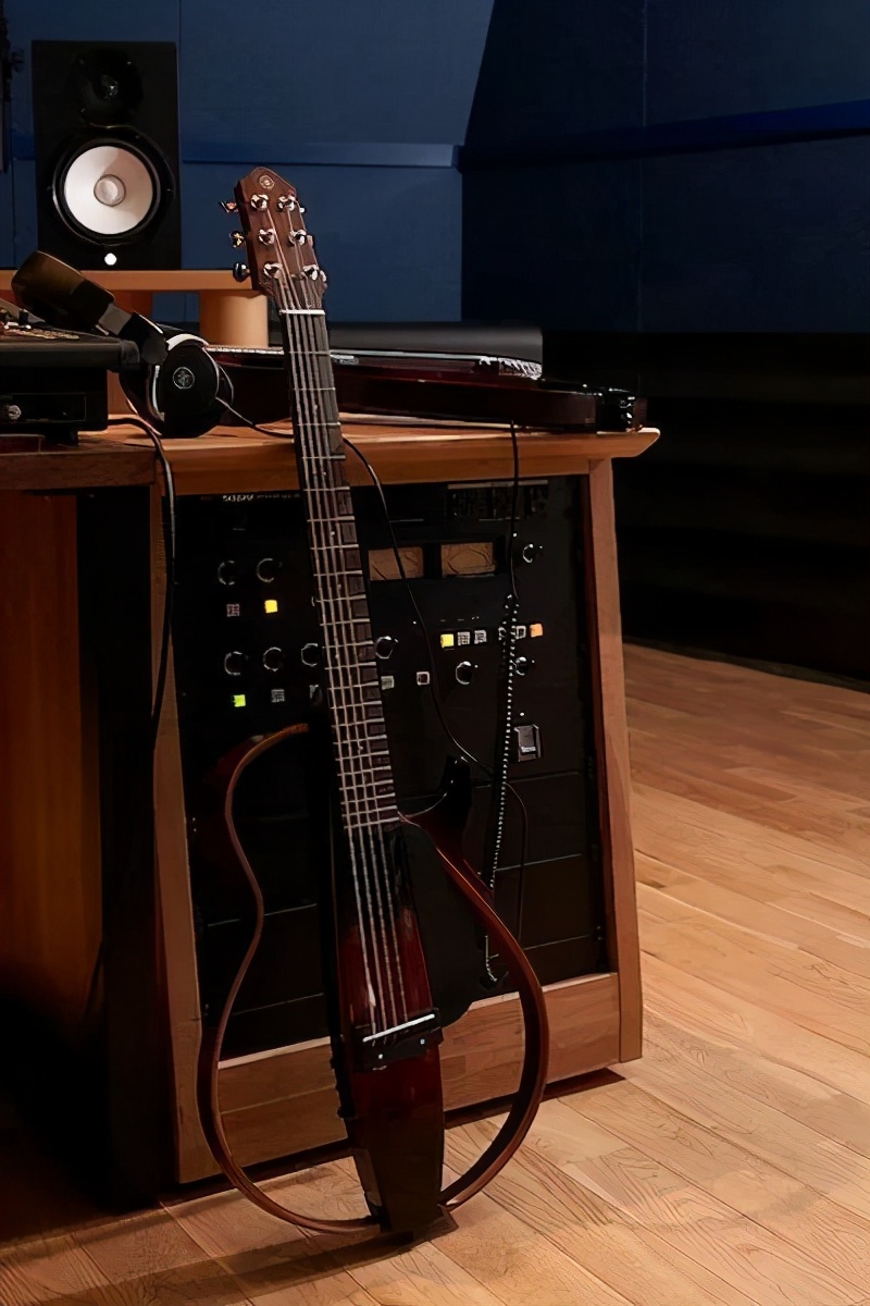 雅马哈静音吉他slg200 系列-s.r.t.拾音系统开发的幕后故事