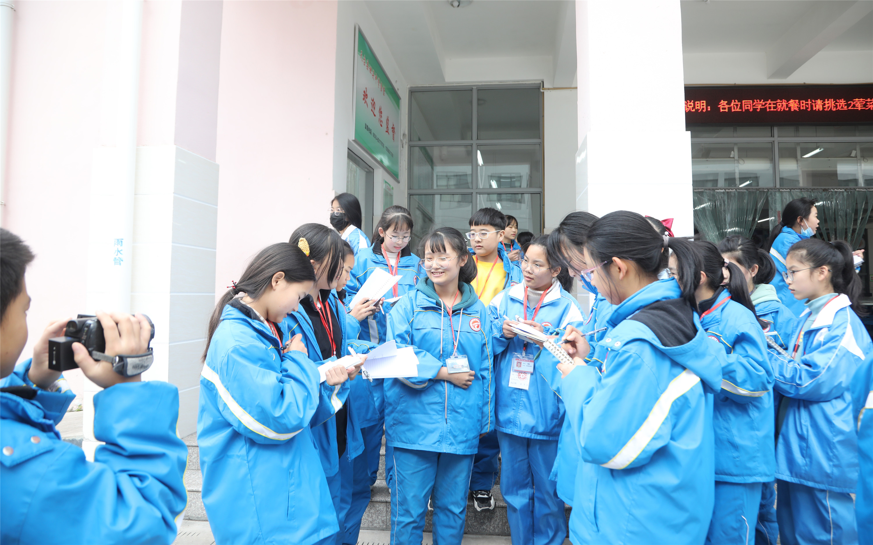 坦头中学:宪法宣传真抓实干