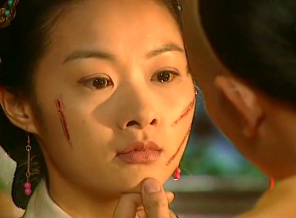 曾与孙耀威相恋1年的"怀玉公主",今49岁未婚,身体状况堪忧