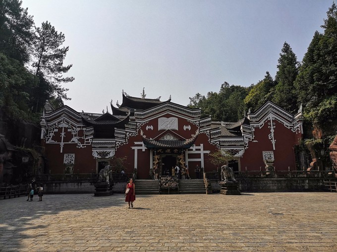 原创全国规模最大土司文化建筑距市政府仅五百米重男轻女现象明显