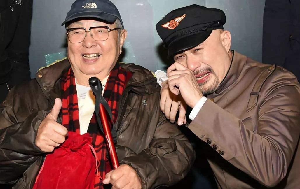 爷青回!徐锦江时隔20年后再演鳌拜,许久未演戏曾拜唐杰忠为师