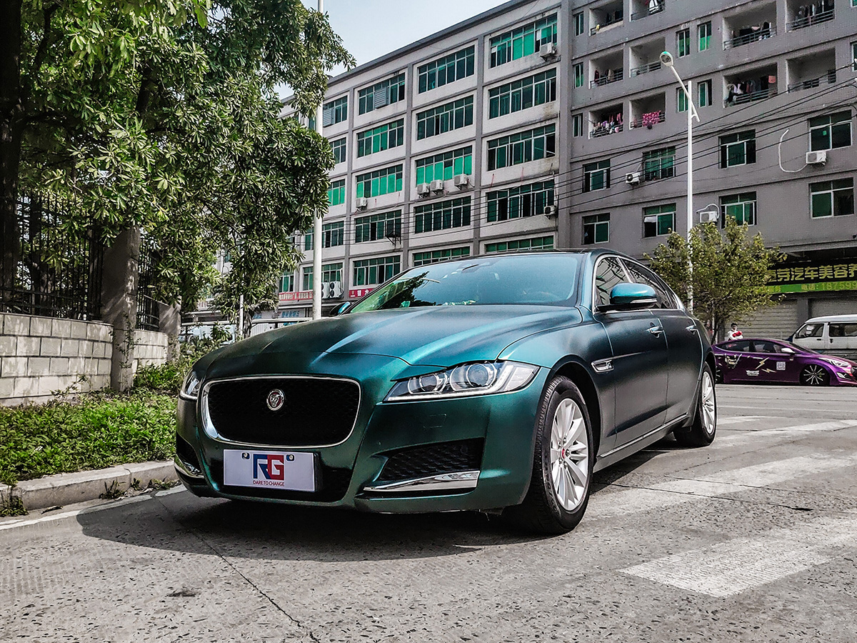 车身改色膜电光宝石绿,给自己得爱车换个颜色就像自己换个发型和发色