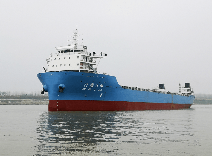 1140teu集装箱船示范船下水试航船顺