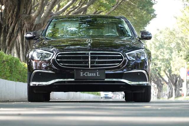 科技与豪华的极致交融新一代奔驰e级车完美演绎新豪华主义