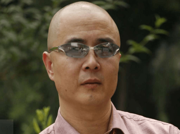 61岁徐少华现身片场,还在演唐僧吃老本,西游记角色滤镜掉光了