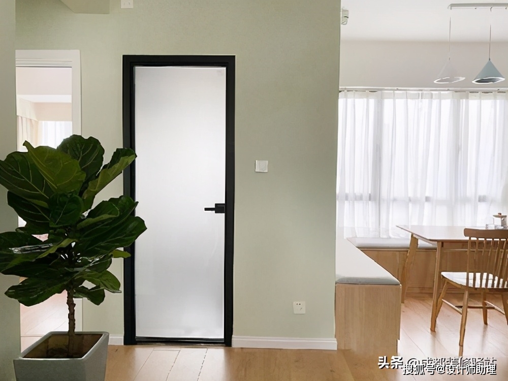 花了几十万却输在卫生间门上,试试这5种,便宜还颜值爆表_磨砂玻璃