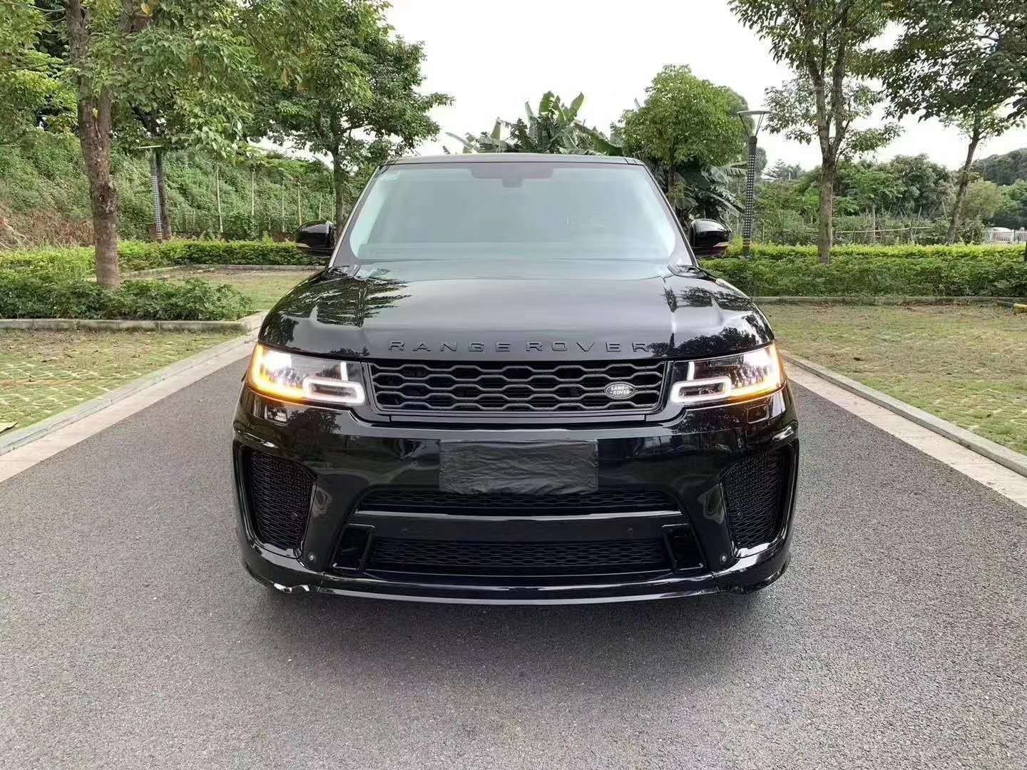 2020款路虎揽胜运动版强大越野表现力超强