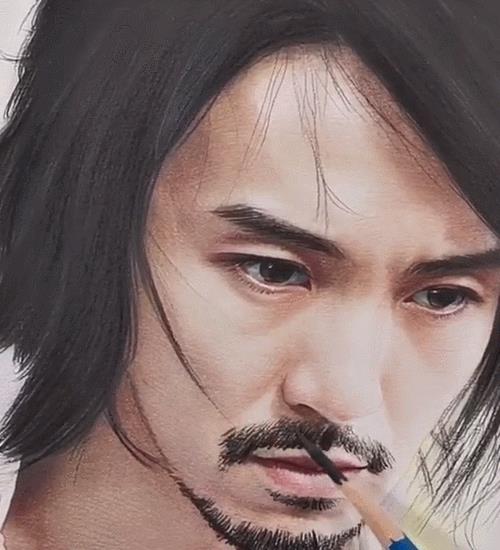 她画30幅彩铅画,获赞3000万,网友羡慕,专家:全靠打印机