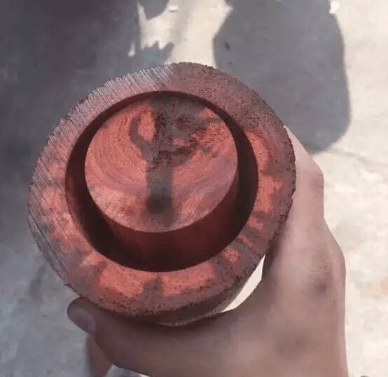 分享小叶紫檀笔筒掏空技术