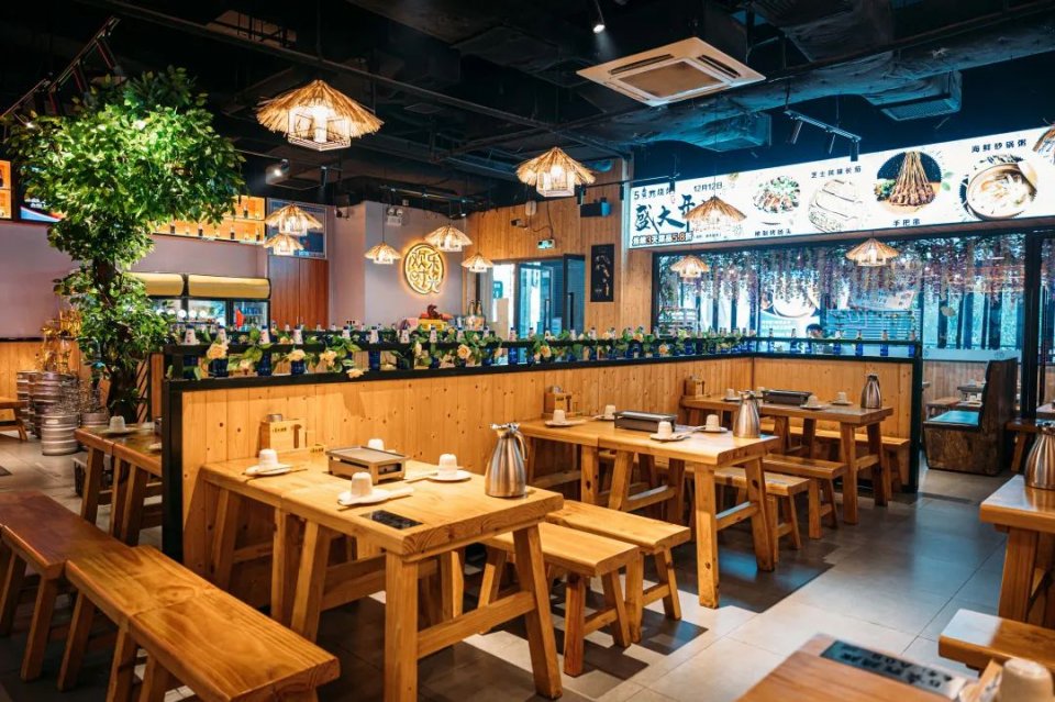 珠江新城老广烧烤档只卖平民烧烤