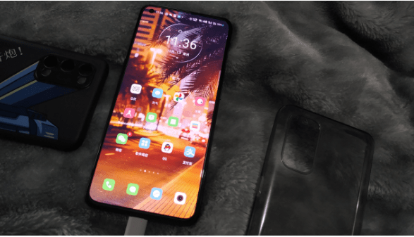 例如,图中的realme x7 pro也值得在两千个左右的模型中考虑.