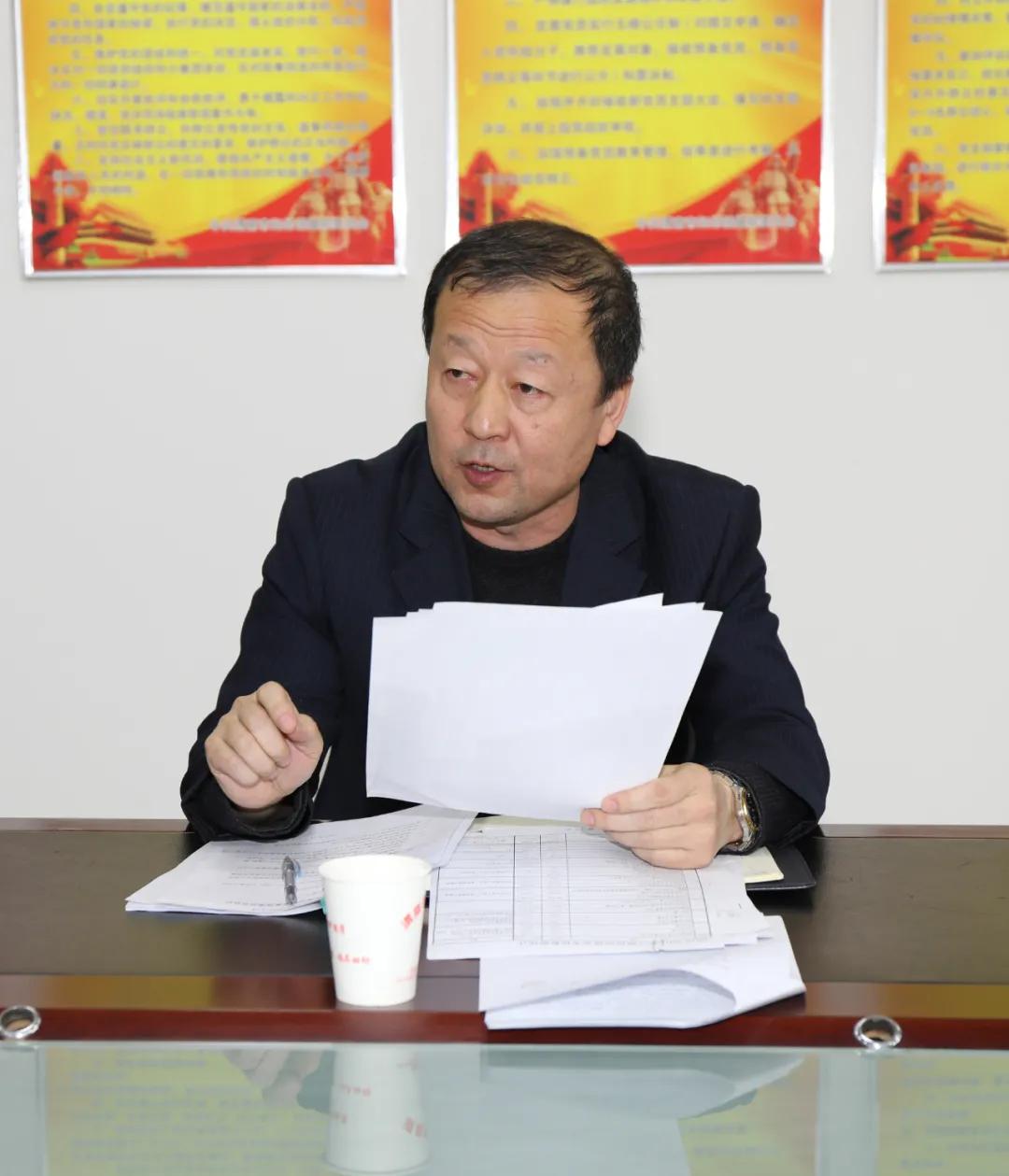 院长李文革,副院长连红民,杨鹏飞,杨胜利及药事管理委员会全体成员