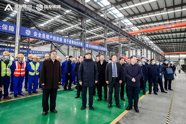 建业集团联席董事长兼筑友集团董事长刘卫星出席技能大赛