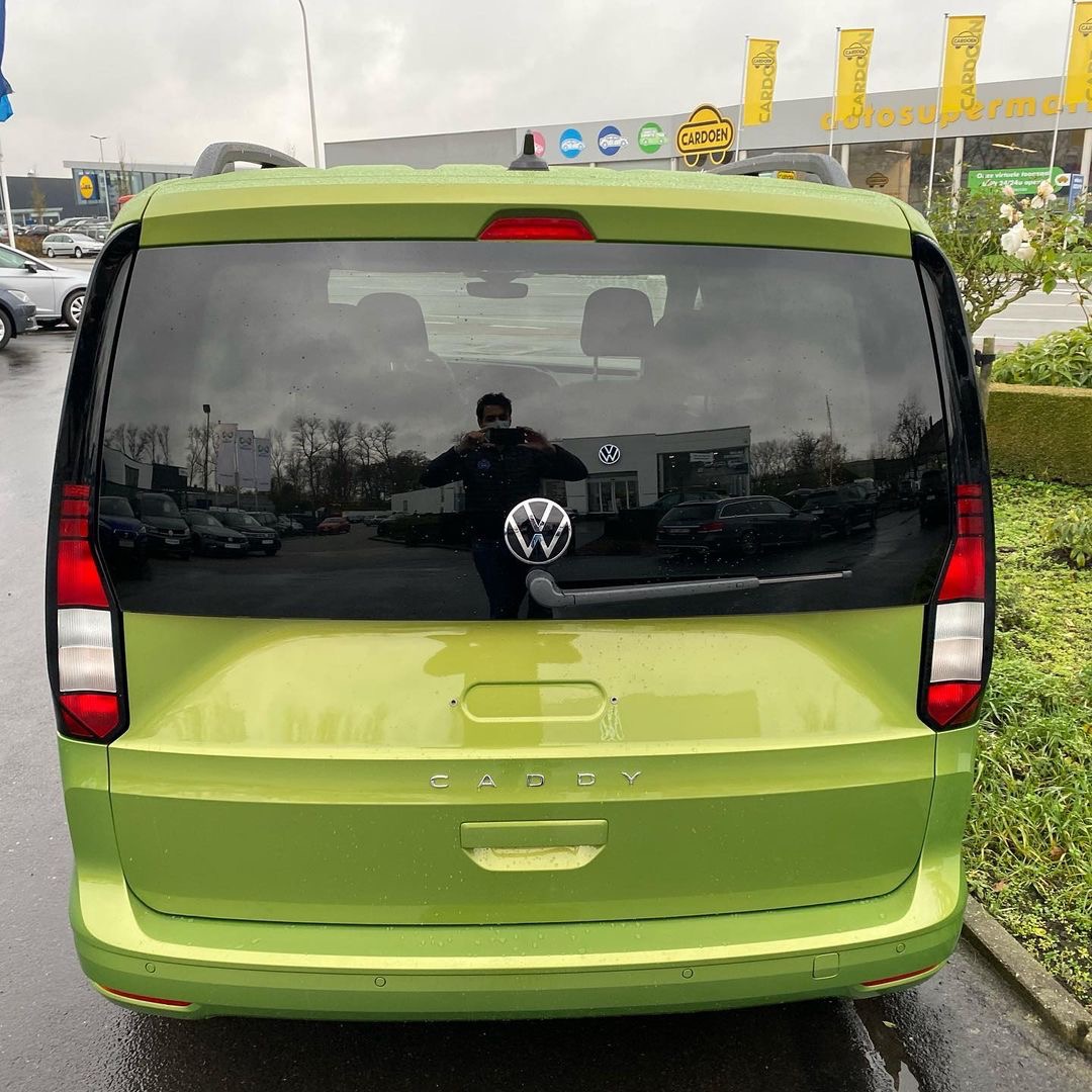 全新一代大众开迪现身,高八同款内饰,拉人载货都行,比途安实用