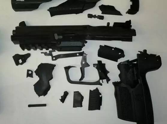 武器炸膛到底有多恐怖?看完这5张图就明白了