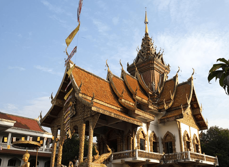 泰国最卡通的寺院，人称寺院迪士尼，因《泰囧》闻名于世