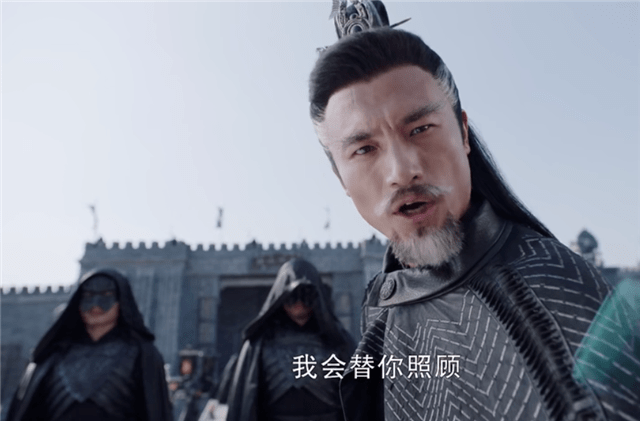 有翡周翡救了谢允导致父亲入世为找寻父亲她苦练内功