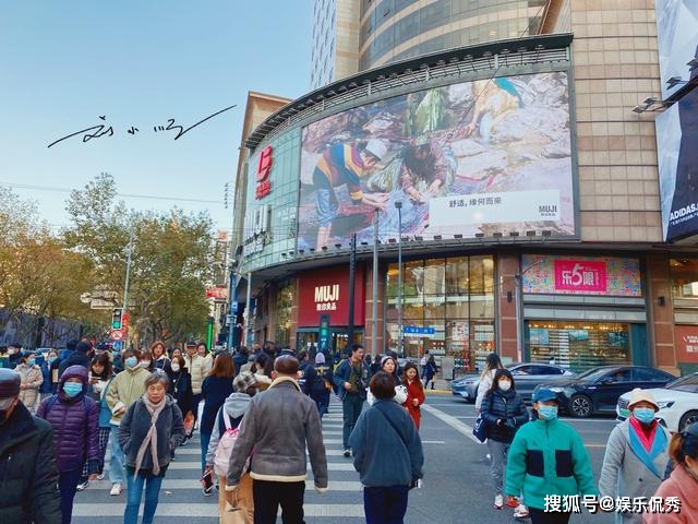 上海有条“东方香榭丽舍大街”，上海人都爱来逛，游客反倒不太多