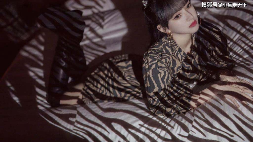 壁纸欣赏—— 程潇第一期 钻石猫女大片写真
