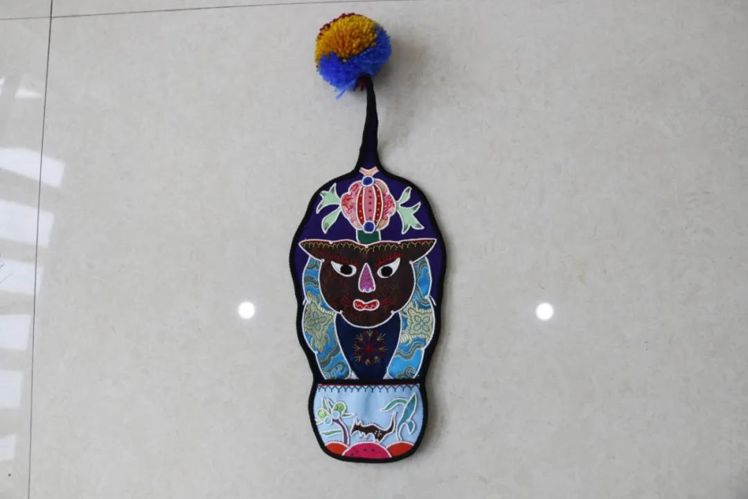 拥有1500余年历史的『阳新布贴』在保山市博物馆展出