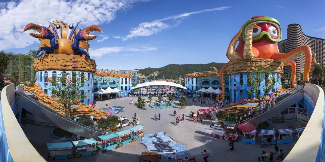 毫无疑问,总投资251亿元的浙江长兴太湖龙之梦乐园是今年文旅界备受