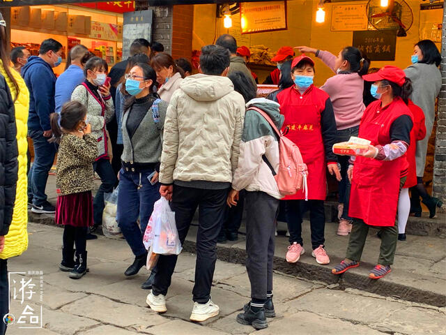 谁才是重庆的第一麻花，在磁器口争夺多年，消费者还是分不清