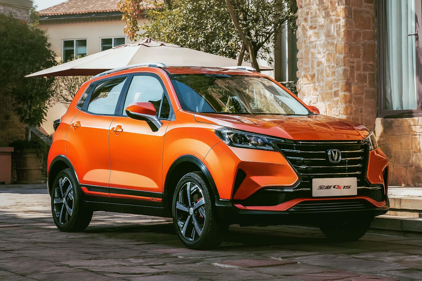 车型精简/起售价涨4千！新款长安CS15值不值得买？_搜狐汽车_搜狐网