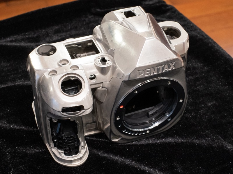 宾得k-3 mark iii亮相:有黑色和银色版本可选 101个自动对焦点_相机