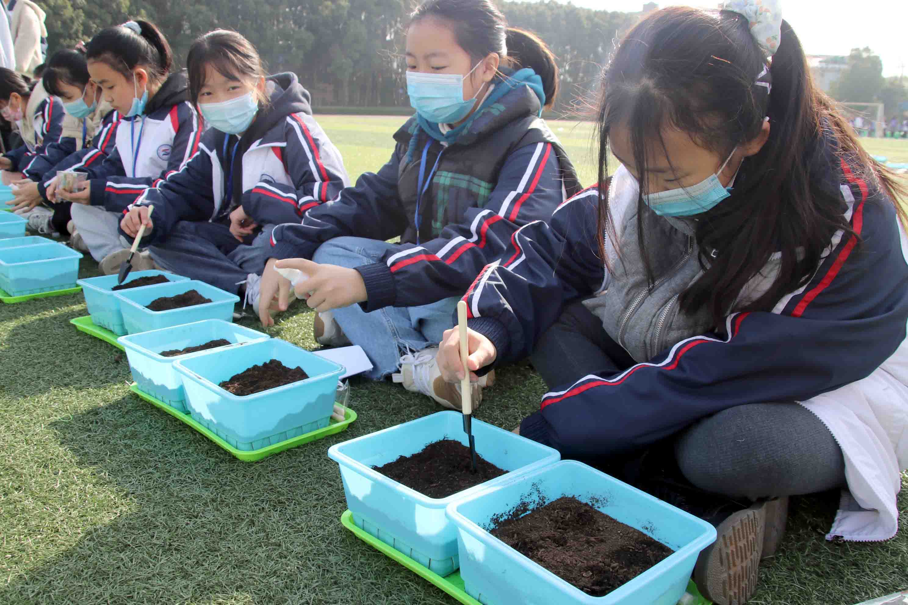 苏州市吴中区木渎实验中学拓展训练劳动实践进校园素质教育显身手