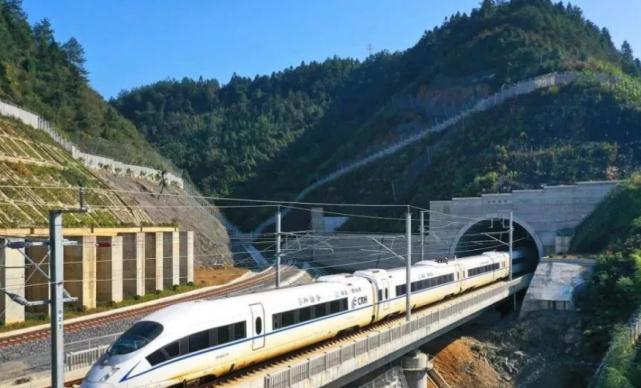 湖南建新高铁，总长261公里，有望2022年建成竣工