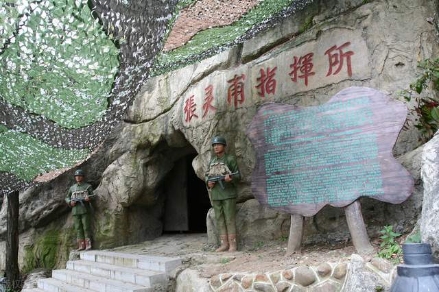 如何评价张灵甫其人其事?孟良崮一役,张灵甫死的不冤