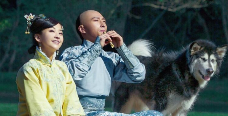 与乾隆在热河行宫围猎的时候怀上的,回宫后不久就诞下了这个十七皇子