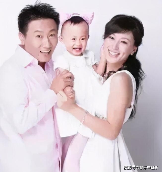 她因演"反派"走红,现实中对穷丈夫不离不弃,结婚时戴20元戒指_杨雨婷