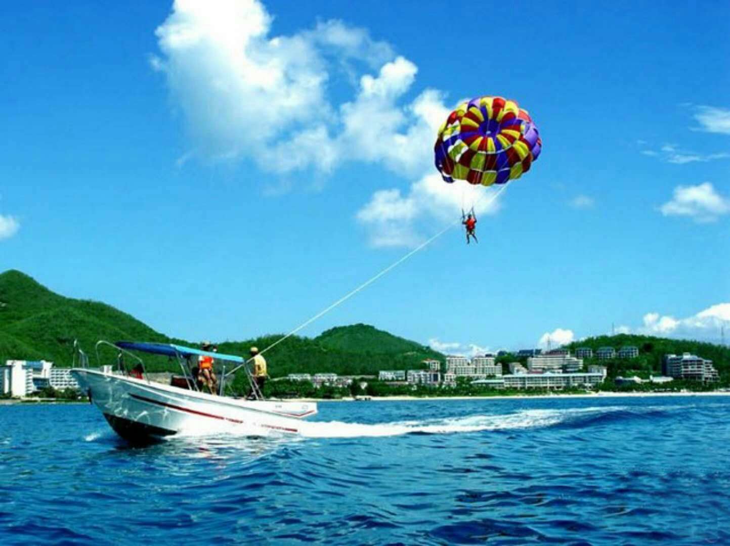 这里号称"中国马尔代夫",连冯小刚也来取景,好吃好玩还不贵