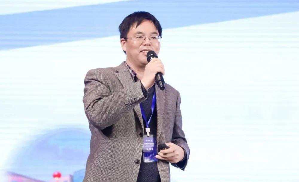 吴建青 华南理工大学 教授《陶瓷基复合材料研究与应用进展》▲董绍明