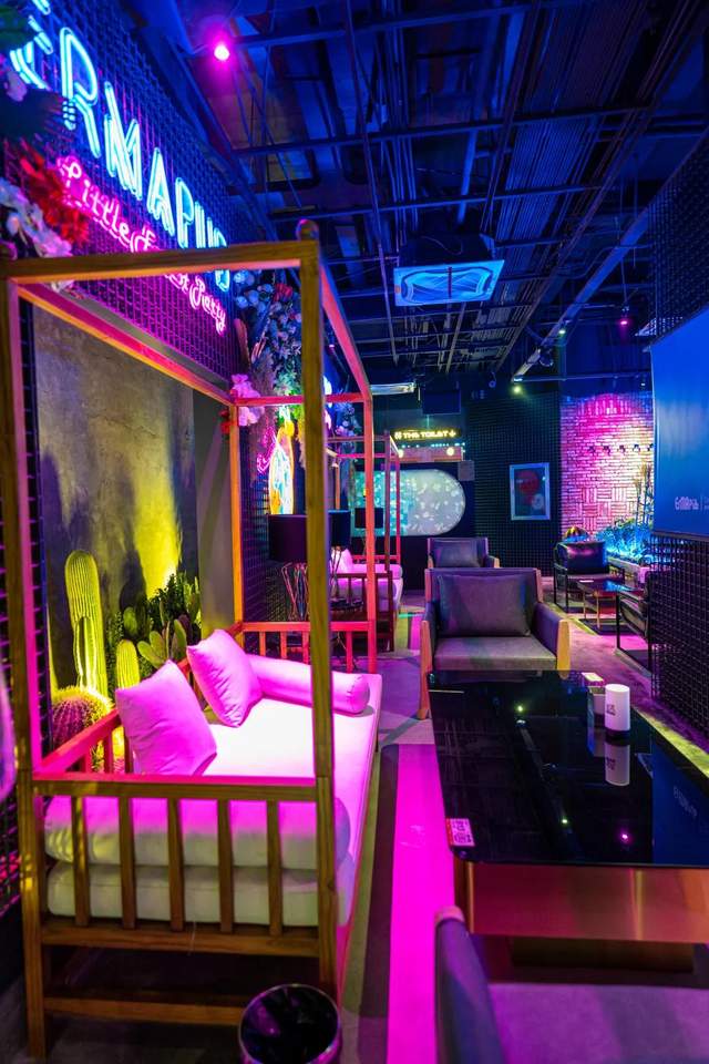 去哪跨年快来贰麻酒馆跨年演唱会打卡黄石新地标啦