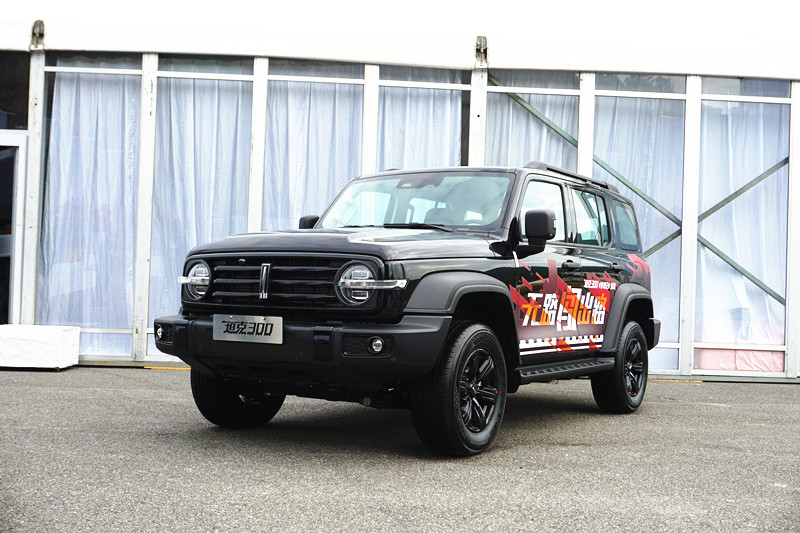 国产硬派越野的突围山地试驾wey坦克300