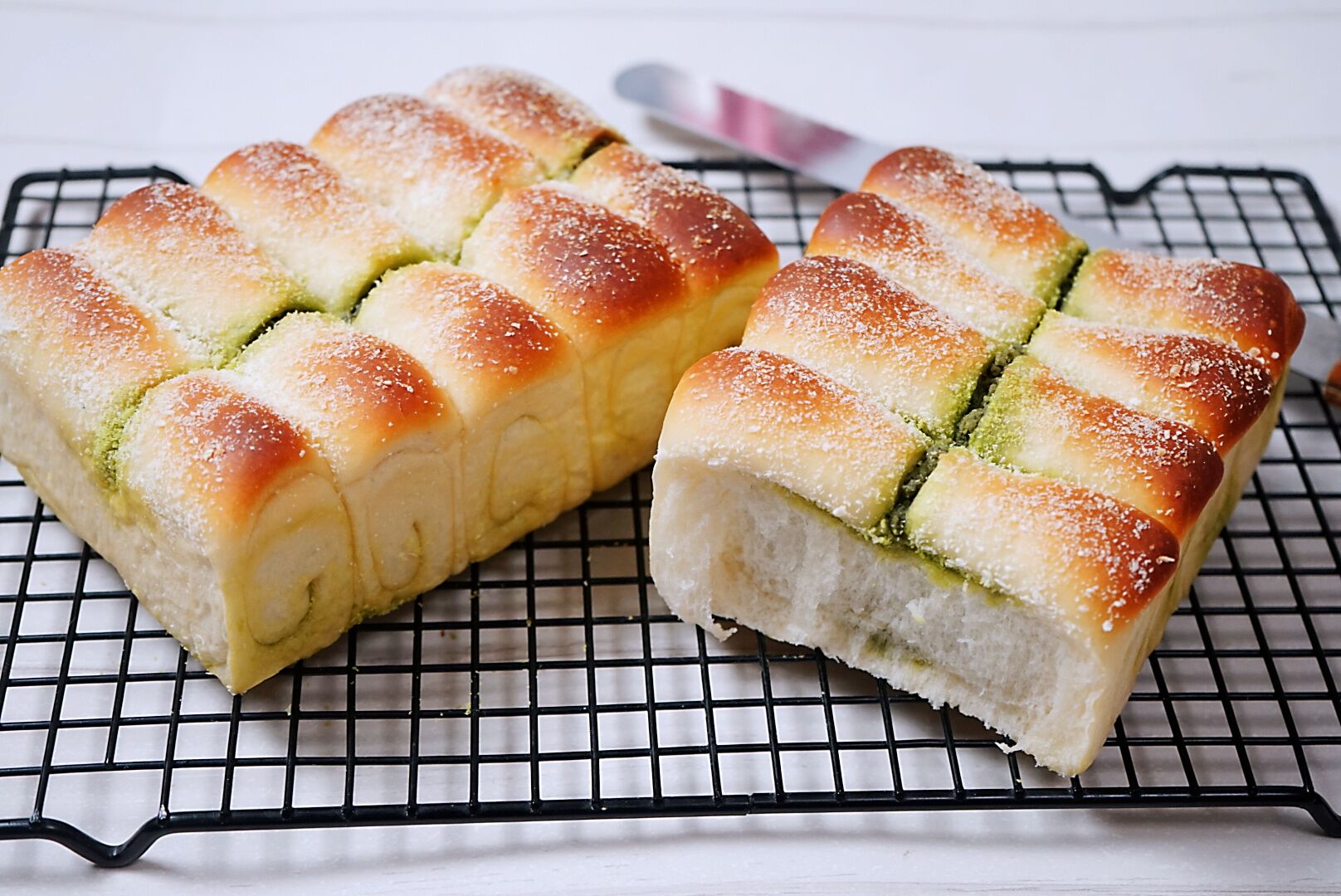 原创元旦宅在家,做款抹茶金砖吐司,柔软如云口感清香,值得种草