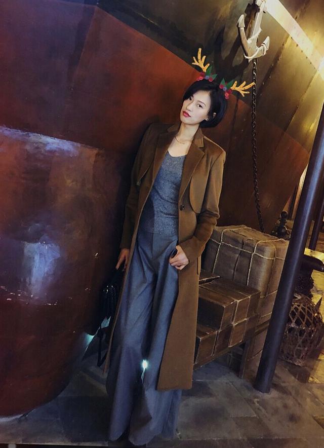 曾是上海女排最美副攻,高挑外形不输模特,现创业投身时尚行业!_朱慧菁