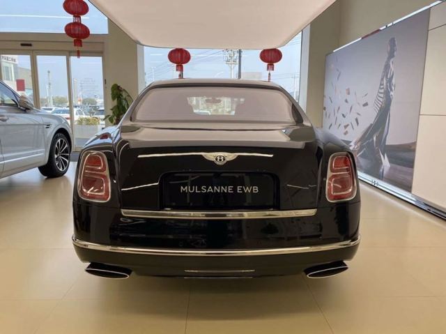 2020新款宾利慕尚加长版 稳重性能英伦风格