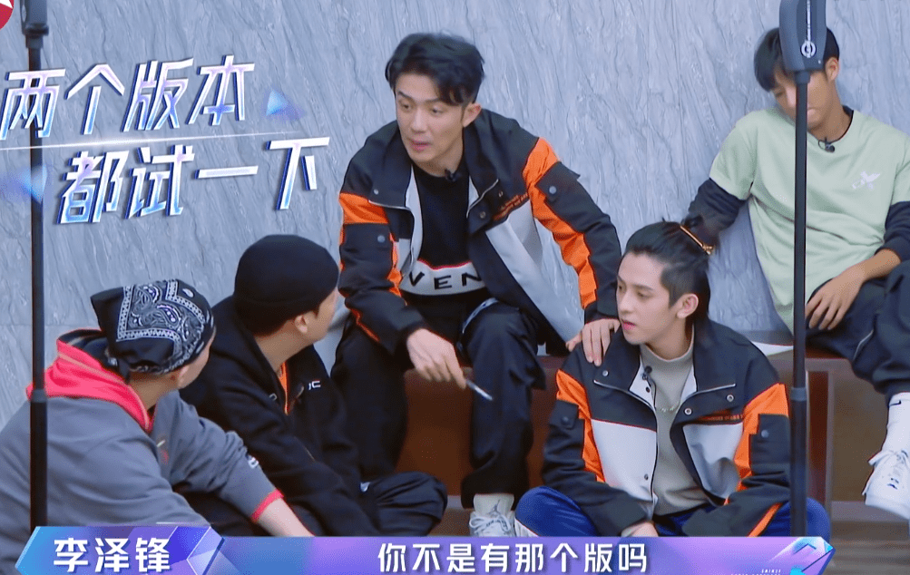 卡斯柏难改暴脾气,符龙飞有点败好感,还是李泽锋有担当