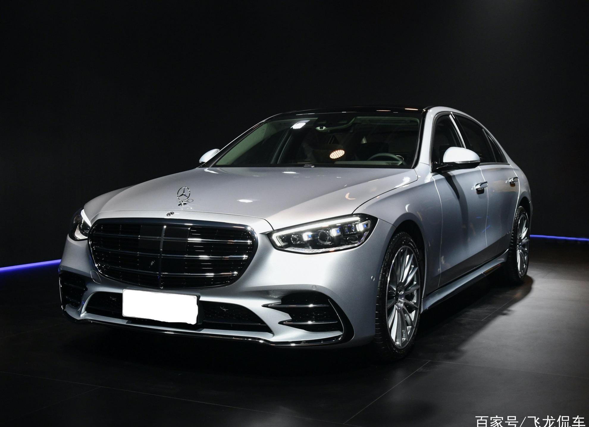 行政级豪车的标杆车长53米配30t轻混系统内饰成最大亮点