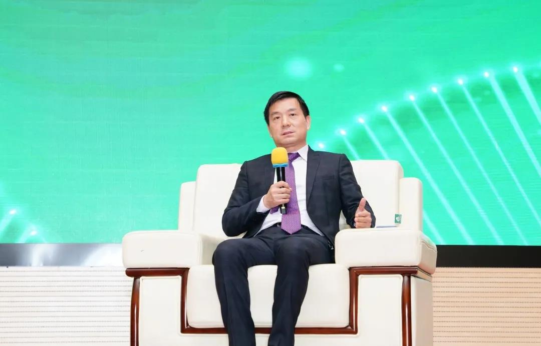 (扬翔股份养猪事业部总裁张从林)q5:楼房养猪的利与弊是什么?