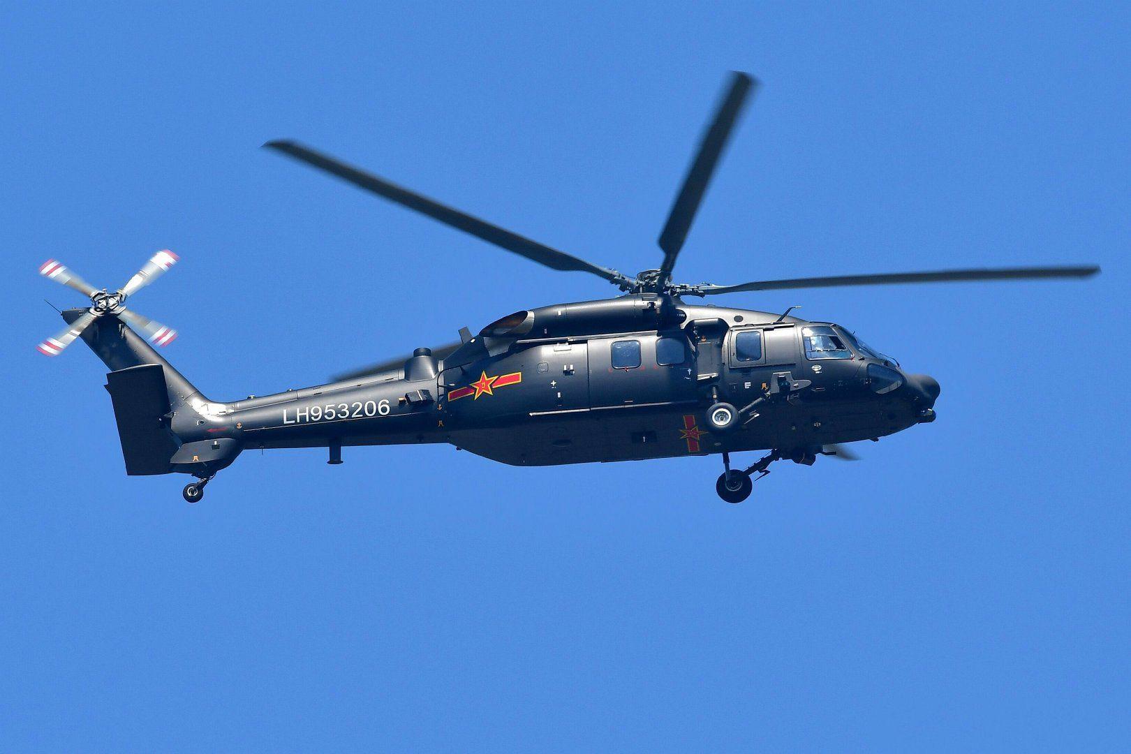 高海拔意味着该地区的交通压力巨大,所以很多时候我们都将直升机作为