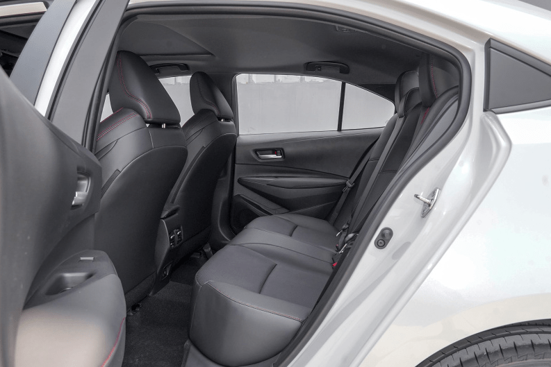 原创2021款丰田雷凌上市了,配置升级,油耗更低