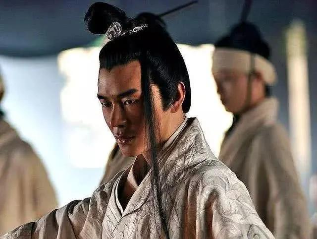 杀了两兄弟,气死了病中的老头子,这个儿子即位成了卫惠公.