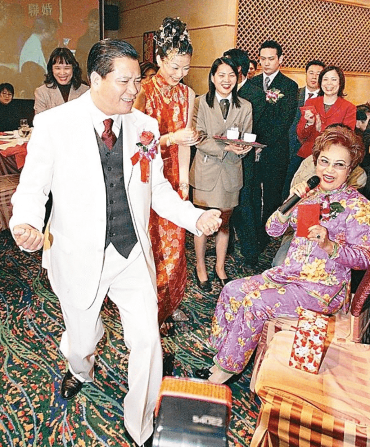 原创万梓良不舍李香琴离世三年前曾见最后一面离开时跪地叩头致意